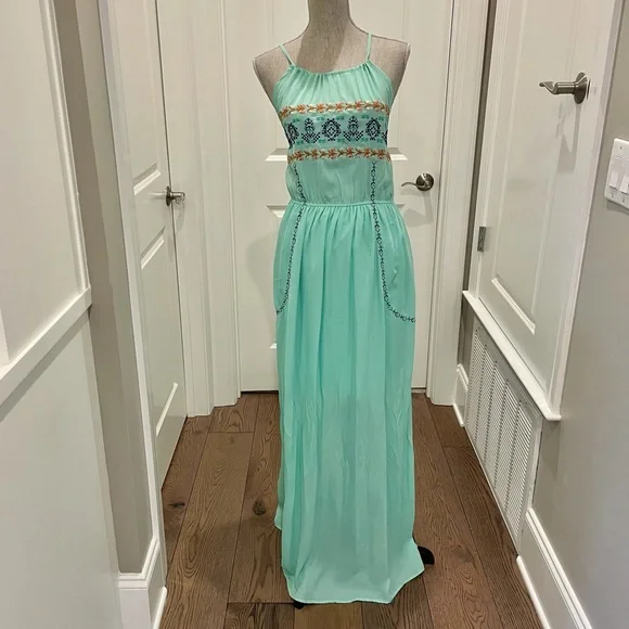 Dresses | West 36th Boutique Green Embroidered Spaghetti Strap Maxi Dress  Size Large | Poshmark